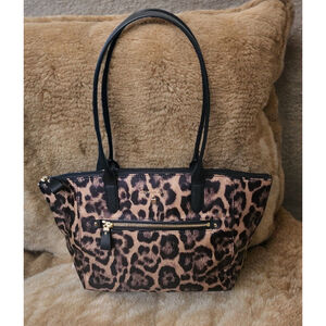 Michael Kors Bag Kelsey Medium Leopard Print Nylon Tote Butterscotch Zip